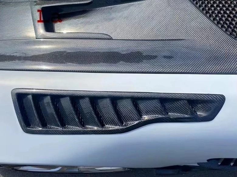 2015-2021  GTR Pro Front Fender for  GT GTS Vented Front Fender for  GT Carbon Fiber Louver Front Fender